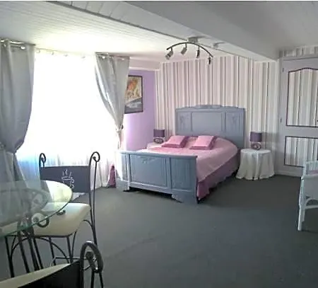 Chez Nicole Monlezun