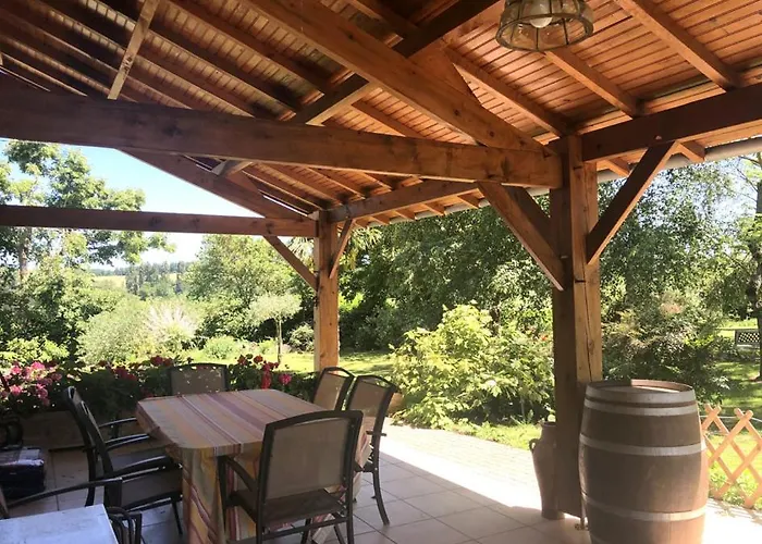 Oda ve Kahvaltı Chez Nicole 3*